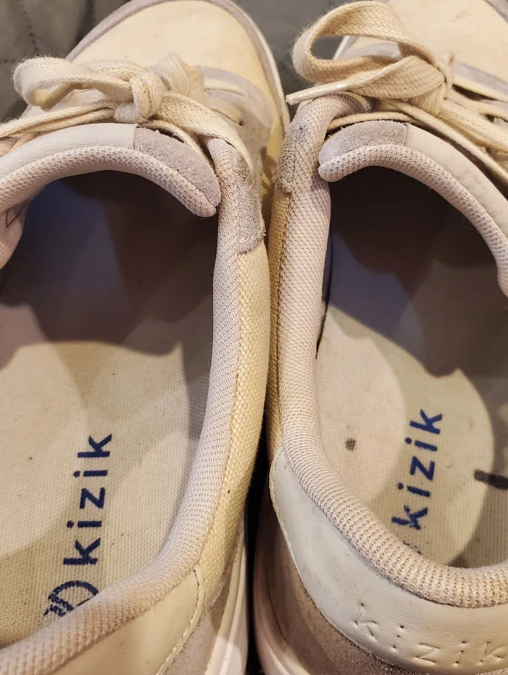 Kizik Casual Unisex Beige Lace-Up Sneakers Sz Mens 8.5 / Womens 10